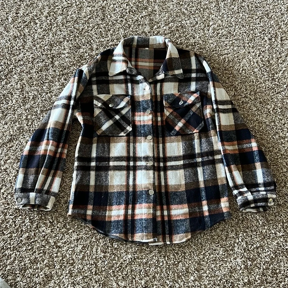 Women’s Plaid Shacket - Picture 1 of 7